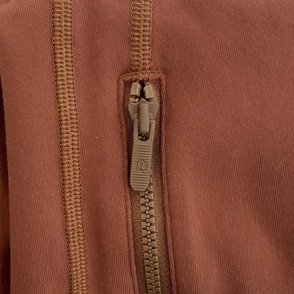 NWT Lululemon Define Jacket *Luon In Roasted Brown Size 10 - Picture 6 of 11